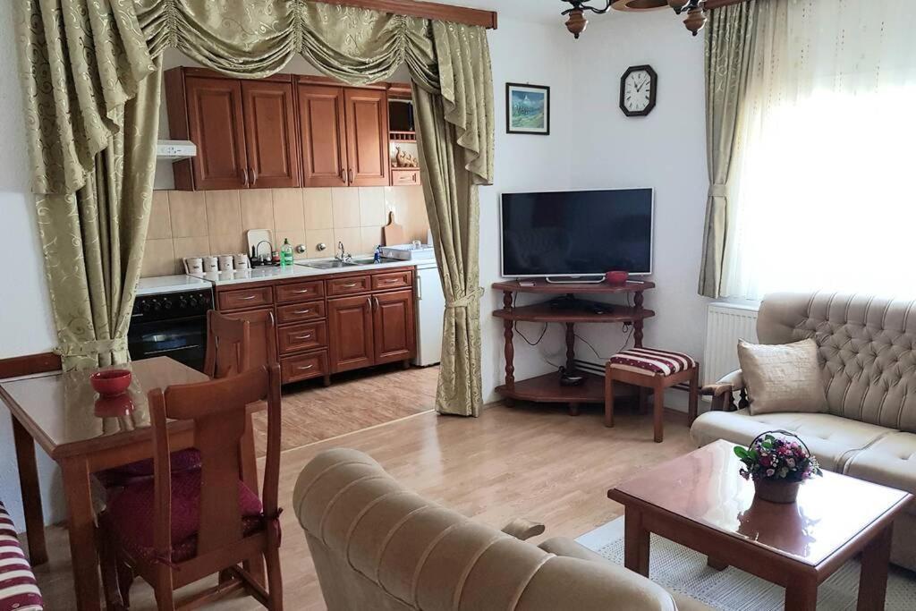זבליאק Apartment Keker מראה חיצוני תמונה